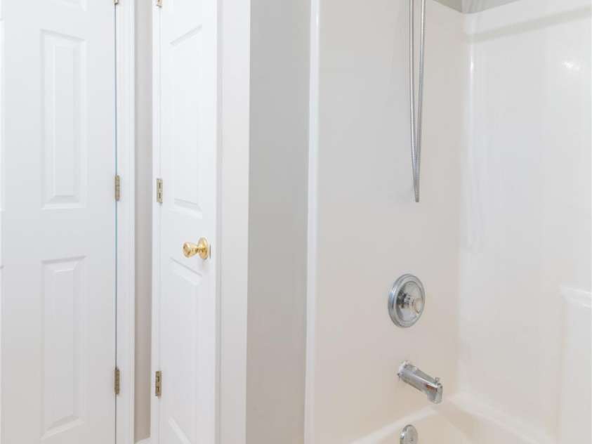 10763 Holly Ridge Boulevard, Charlotte, NC 28216.  MLS# CAR4274578, YatesRealty ID 30065. 