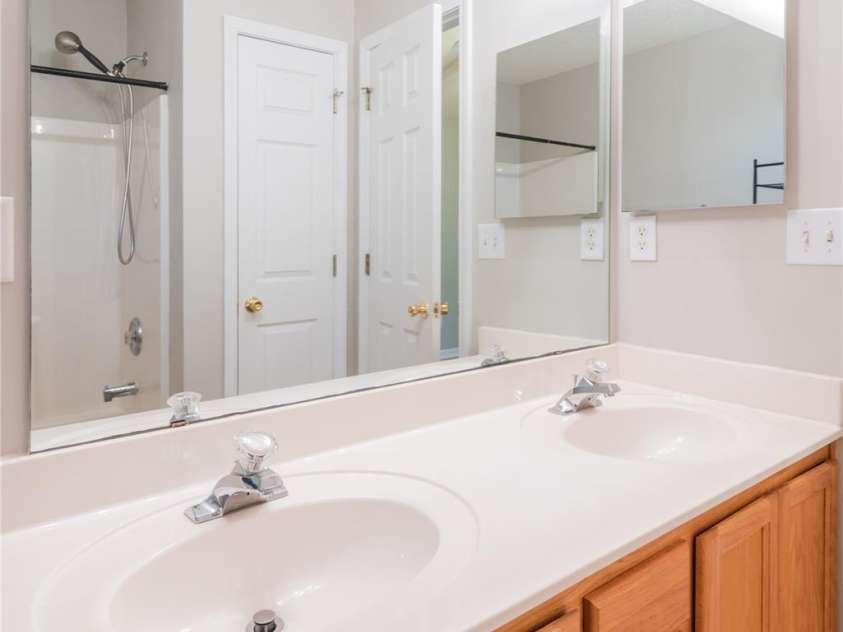 10763 Holly Ridge Boulevard, Charlotte, NC 28216.  MLS# CAR4274578, YatesRealty ID 30065. 