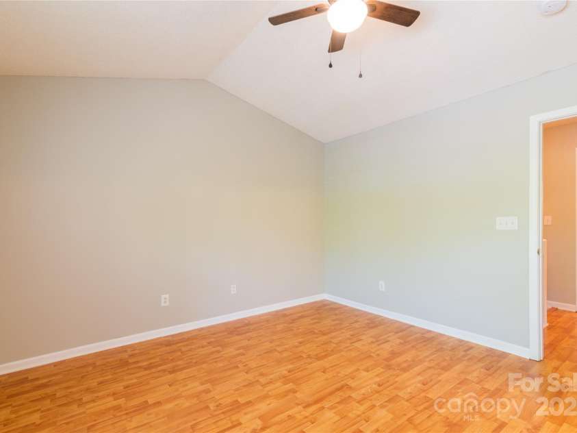 10763 Holly Ridge Boulevard, Charlotte, NC 28216.  MLS# CAR4274578, YatesRealty ID 30065. 