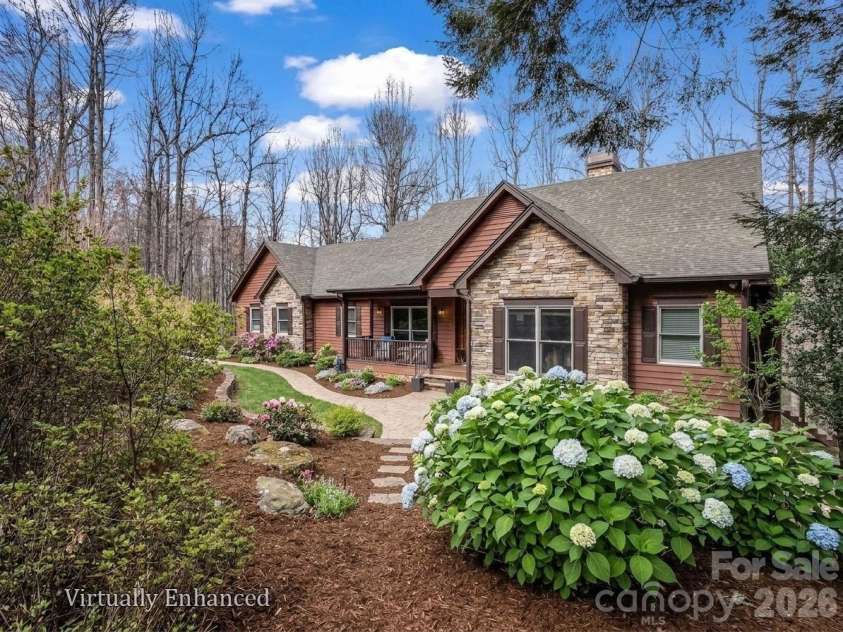 140 Mount Hebron Road, Hendersonville, NC 28739.  MLS# CAR4350162, YatesRealty ID 30065. Welcome Home!