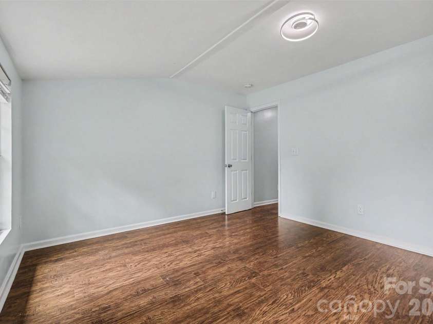 9902 Forest Drive, Charlotte, NC 28216.  MLS# CAR4391851, YatesRealty ID 30066. 