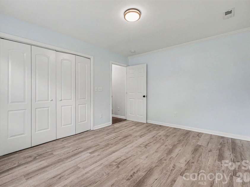 9902 Forest Drive, Charlotte, NC 28216.  MLS# CAR4391851, YatesRealty ID 30066. Virtually staged
