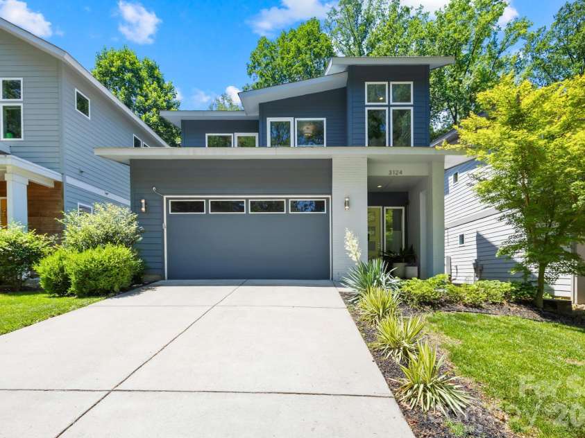 3124 Creighton Drive, Charlotte, NC 28205.  MLS# CAR4350182, YatesRealty ID 30067. 2019 Modern Custom Construction