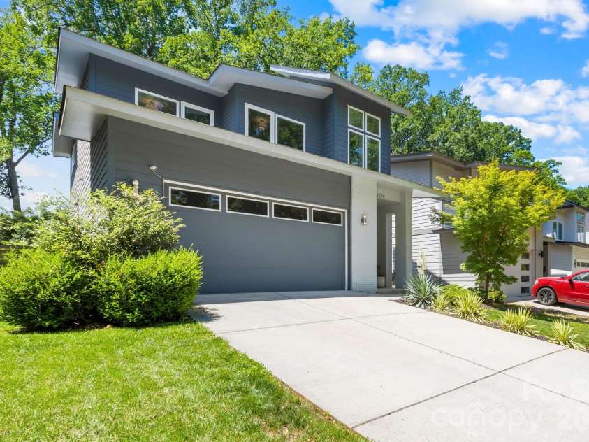 3124 Creighton Drive, Charlotte, NC 28205.  MLS# CAR4350182, YatesRealty ID 30067. 