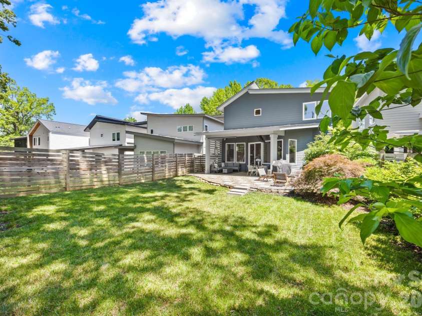 3124 Creighton Drive, Charlotte, NC 28205.  MLS# CAR4350182, YatesRealty ID 30067. 