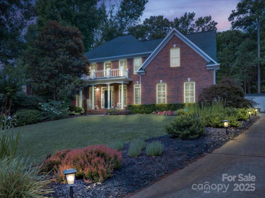 3305 Moreland Court, Fort Mill, SC 29715.  MLS# CAR4280081, YatesRealty ID 30068. 