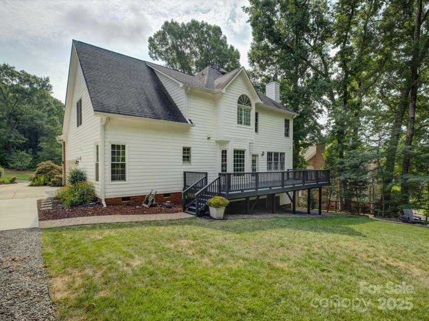 3305 Moreland Court, Fort Mill, SC 29715.  MLS# CAR4280081, YatesRealty ID 30068. 