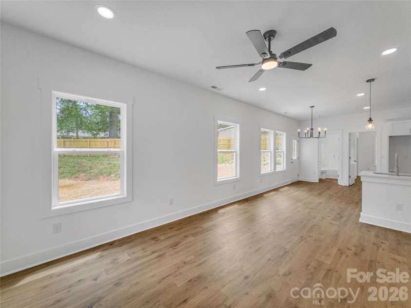 825 Arch Street, Lancaster, SC 29720.  MLS# CAR4385585, YatesRealty ID 30068. 