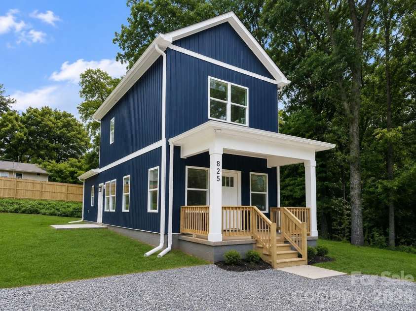 825 Arch Street, Lancaster, SC 29720.  MLS# CAR4385585, YatesRealty ID 30068. *virtually enhanced grass