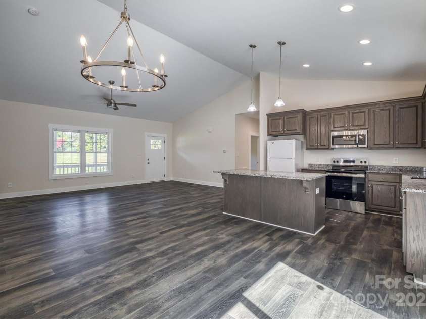 1152 Long Drive, Newton, NC 28658.  MLS# CAR4278752, YatesRealty ID 30069. 
