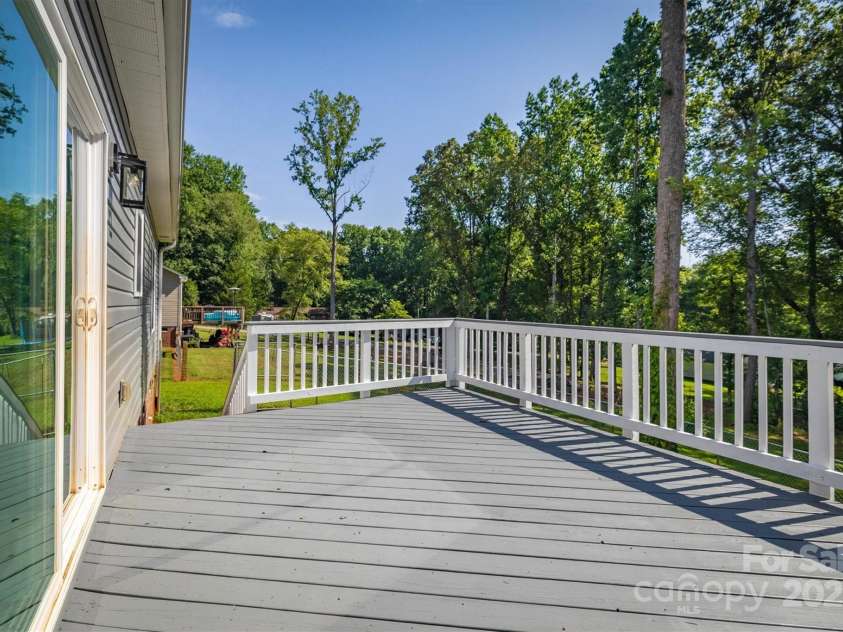 1152 Long Drive, Newton, NC 28658.  MLS# CAR4278752, YatesRealty ID 30069. Back Deck