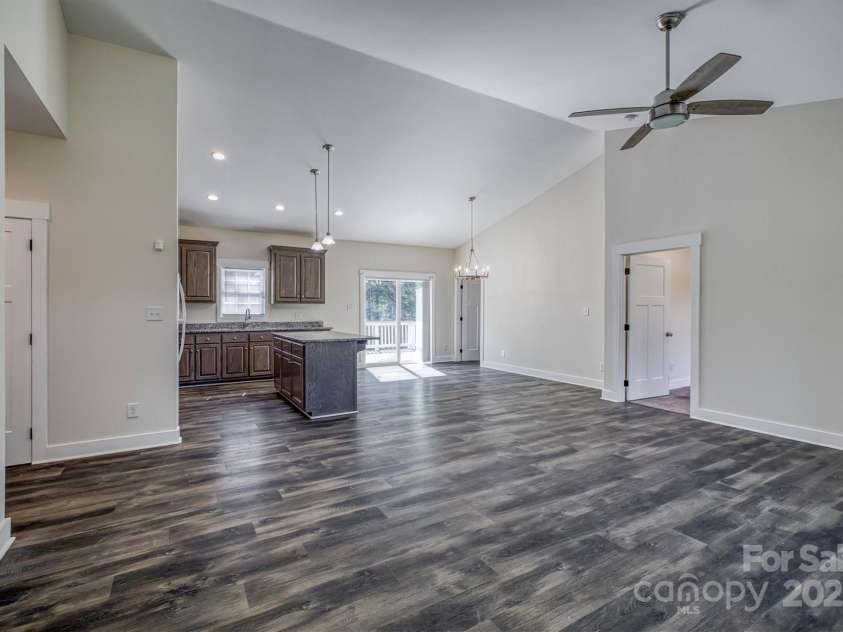1152 Long Drive, Newton, NC 28658.  MLS# CAR4278752, YatesRealty ID 30069. Living Room Area