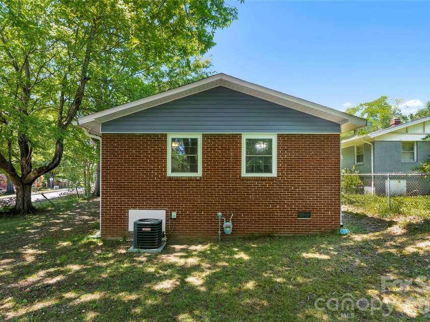 251 Salem Street, Concord, NC 28025.  MLS# CAR4390081, YatesRealty ID 30069. 