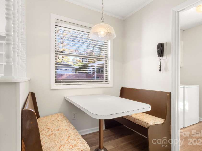 2325 Pinehaven Drive, Gastonia, NC 28054.  MLS# CAR4320832, YatesRealty ID 3007. 