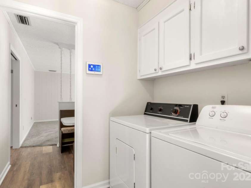 2325 Pinehaven Drive, Gastonia, NC 28054.  MLS# CAR4320832, YatesRealty ID 3007. 