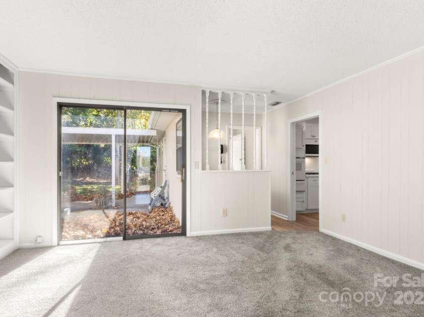 2325 Pinehaven Drive, Gastonia, NC 28054.  MLS# CAR4320832, YatesRealty ID 3007. 