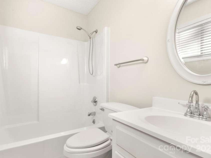 2325 Pinehaven Drive, Gastonia, NC 28054.  MLS# CAR4320832, YatesRealty ID 3007. 