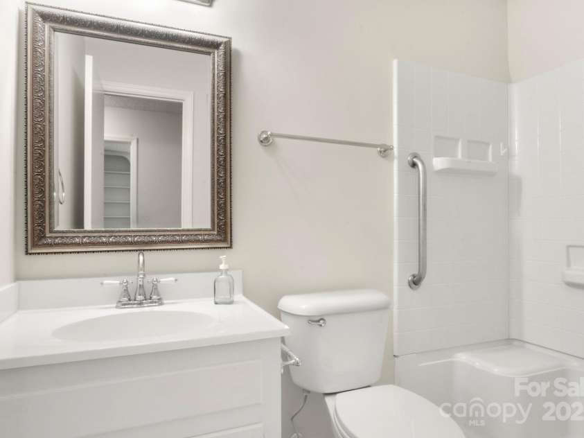 2325 Pinehaven Drive, Gastonia, NC 28054.  MLS# CAR4320832, YatesRealty ID 3007. 