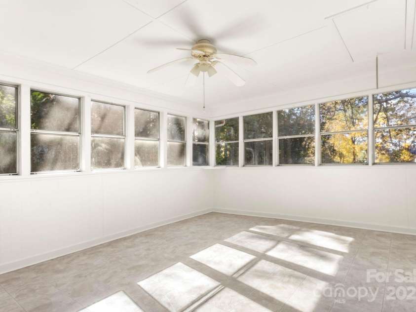 2325 Pinehaven Drive, Gastonia, NC 28054.  MLS# CAR4320832, YatesRealty ID 3007. 