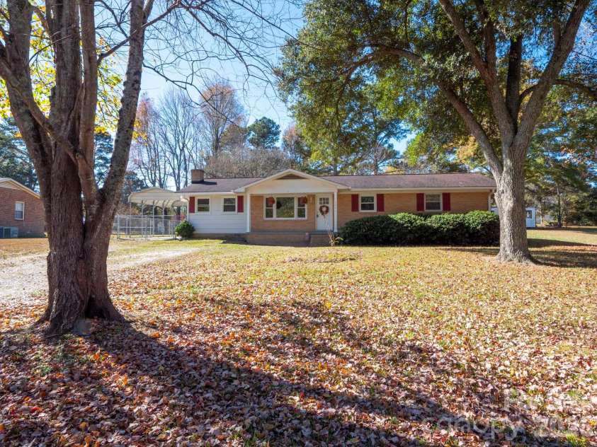 2826 Drew Drive, Lancaster, SC 29720.  MLS# CAR4320135, YatesRealty ID 3007. 