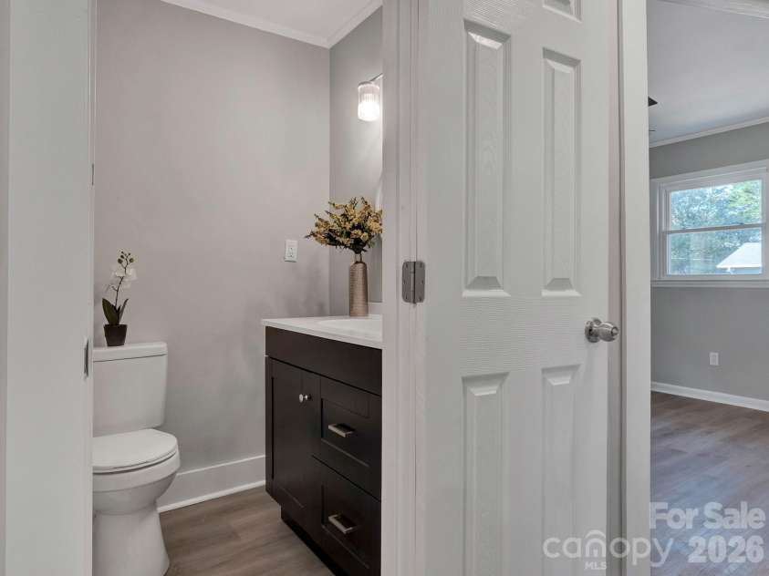 2826 Drew Drive, Lancaster, SC 29720.  MLS# CAR4320135, YatesRealty ID 3007. Hall bathroom