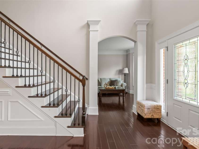 4606 Pebble Run Drive, Matthews, NC 28105.  MLS# CAR4387948, YatesRealty ID 30070. 