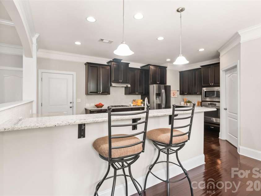 4606 Pebble Run Drive, Matthews, NC 28105.  MLS# CAR4387948, YatesRealty ID 30070. 