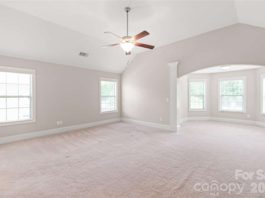 4606 Pebble Run Drive, Matthews, NC 28105.  MLS# CAR4387948, YatesRealty ID 30070. 