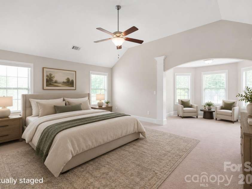 4606 Pebble Run Drive, Matthews, NC 28105.  MLS# CAR4387948, YatesRealty ID 30070. 