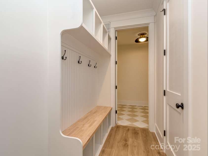 2410 Cherrywood Lane, Matthews, NC 28104.  MLS# CAR4286979, YatesRealty ID 30071. 