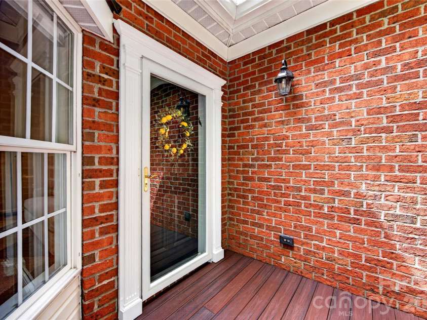 8847 Grand Oak Drive, Charlotte, NC 28277.  MLS# CAR4386922, YatesRealty ID 30071. 