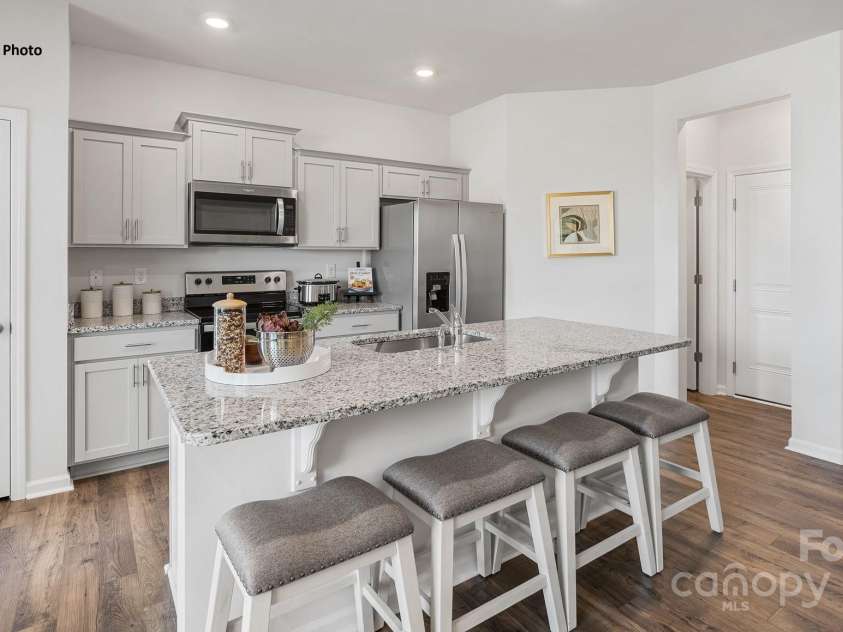 530 Trading Post Lane, York, SC 29745.  MLS# CAR4275474, YatesRealty ID 30072. 