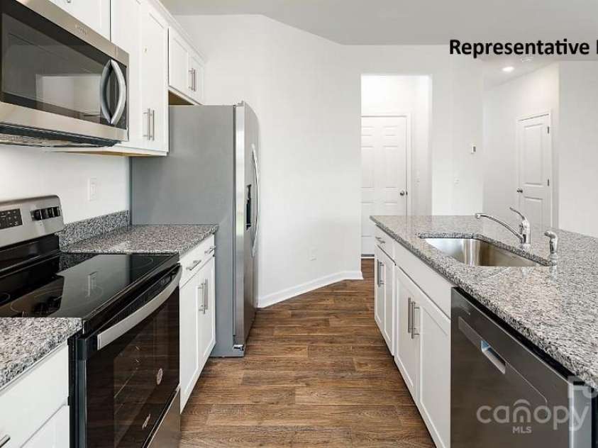 530 Trading Post Lane, York, SC 29745.  MLS# CAR4275474, YatesRealty ID 30072. 