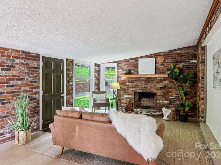 324 Old Leicester Highway, Asheville, NC 28806.  MLS# CAR4223880, YatesRealty ID 30073. Den