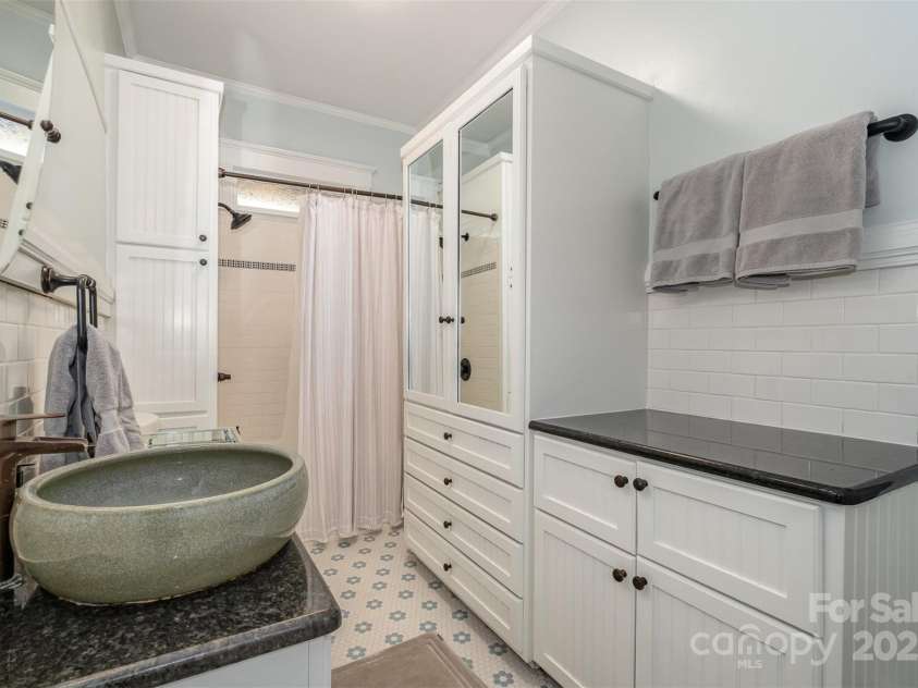 36 Yorktown Street, Concord, NC 28025.  MLS# CAR4234472, YatesRealty ID 30074. Primary bathroom