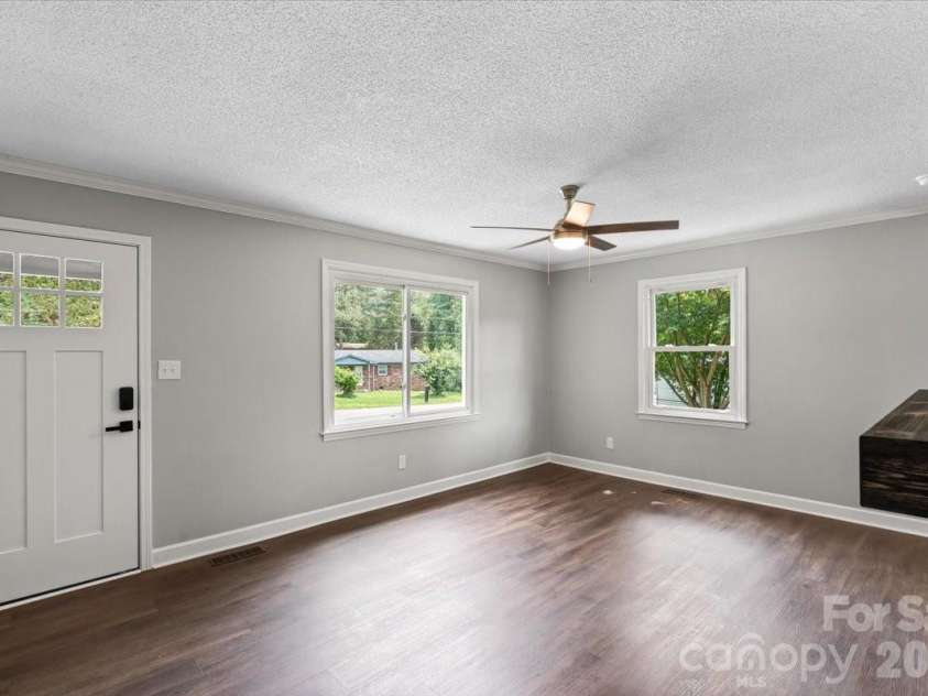 3509 Greg Drive, Gastonia, NC 28052.  MLS# CAR4392639, YatesRealty ID 30076. 