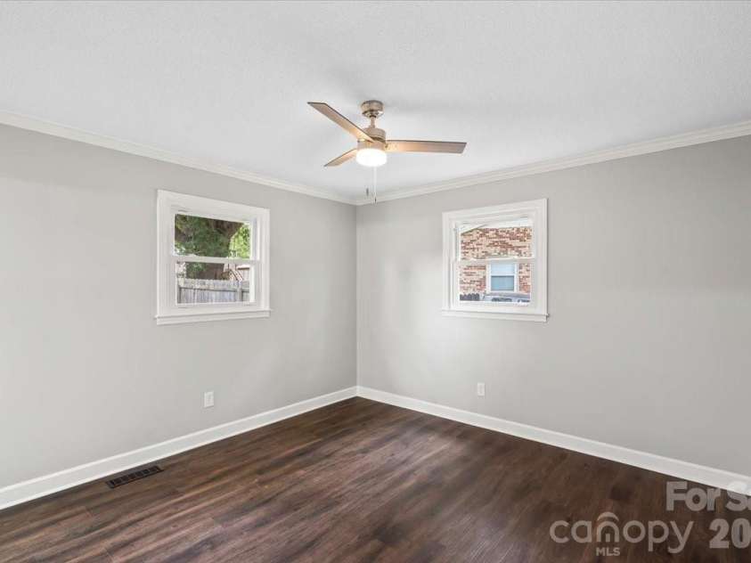 3509 Greg Drive, Gastonia, NC 28052.  MLS# CAR4392639, YatesRealty ID 30076. 