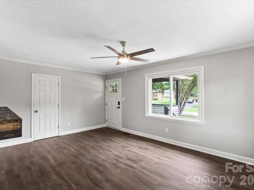 3509 Greg Drive, Gastonia, NC 28052.  MLS# CAR4392639, YatesRealty ID 30076. 