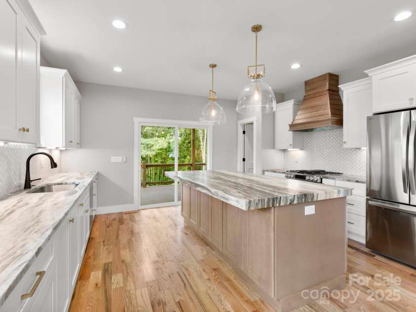 231 Asbury Road, Candler, NC 28715.  MLS# CAR4283786, YatesRealty ID 30077. Kitchen