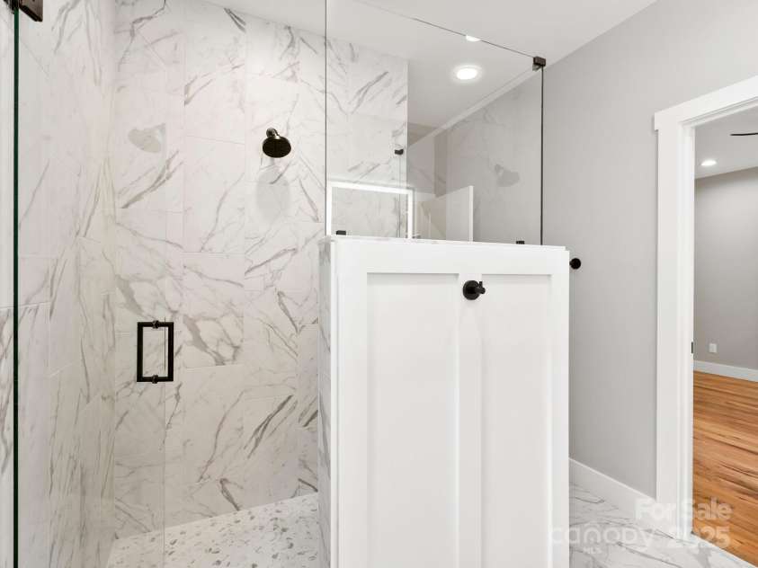 231 Asbury Road, Candler, NC 28715.  MLS# CAR4283786, YatesRealty ID 30077. Primary Bathroom