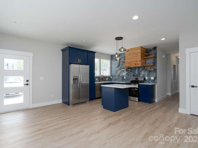 304 Cabarrus Avenue, Concord, NC 28025.  MLS# CAR4263240, YatesRealty ID 30078. 