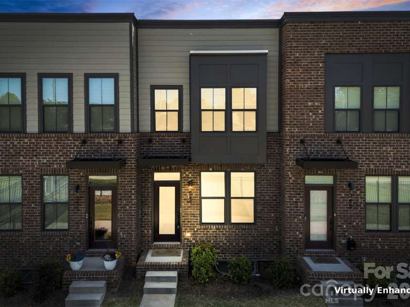 1049 Simcoe Lane, Charlotte, NC 28217.  MLS# CAR4387071, YatesRealty ID 30079. 