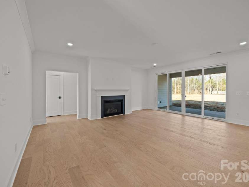 113 Brooke Forest Court, Mooresville, NC 28115.  MLS# CAR4338085, YatesRealty ID 3008. 