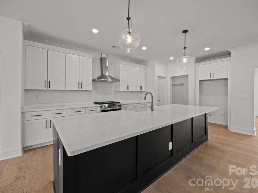 113 Brooke Forest Court, Mooresville, NC 28115.  MLS# CAR4338085, YatesRealty ID 3008. 