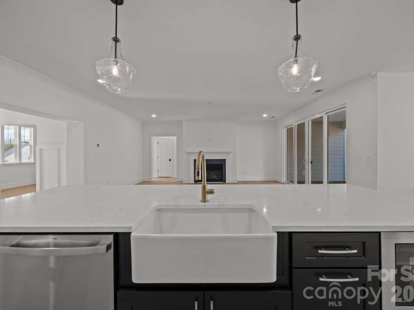 113 Brooke Forest Court, Mooresville, NC 28115.  MLS# CAR4338085, YatesRealty ID 3008. 