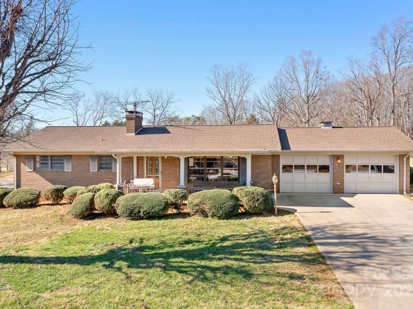 3087 NC Hwy 150 Highway, Lincolnton, NC 28092.  MLS# CAR4223331, YatesRealty ID 3008. 