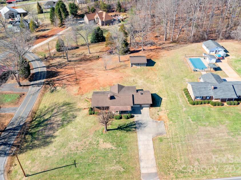3087 NC Hwy 150 Highway, Lincolnton, NC 28092.  MLS# CAR4223331, YatesRealty ID 3008. 