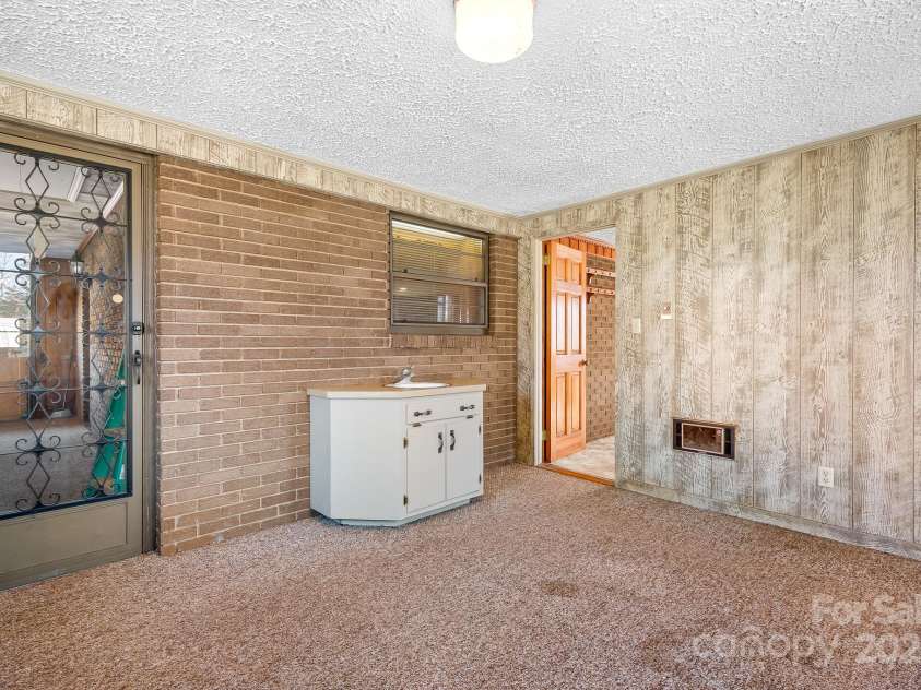 3087 NC Hwy 150 Highway, Lincolnton, NC 28092.  MLS# CAR4223331, YatesRealty ID 3008. 