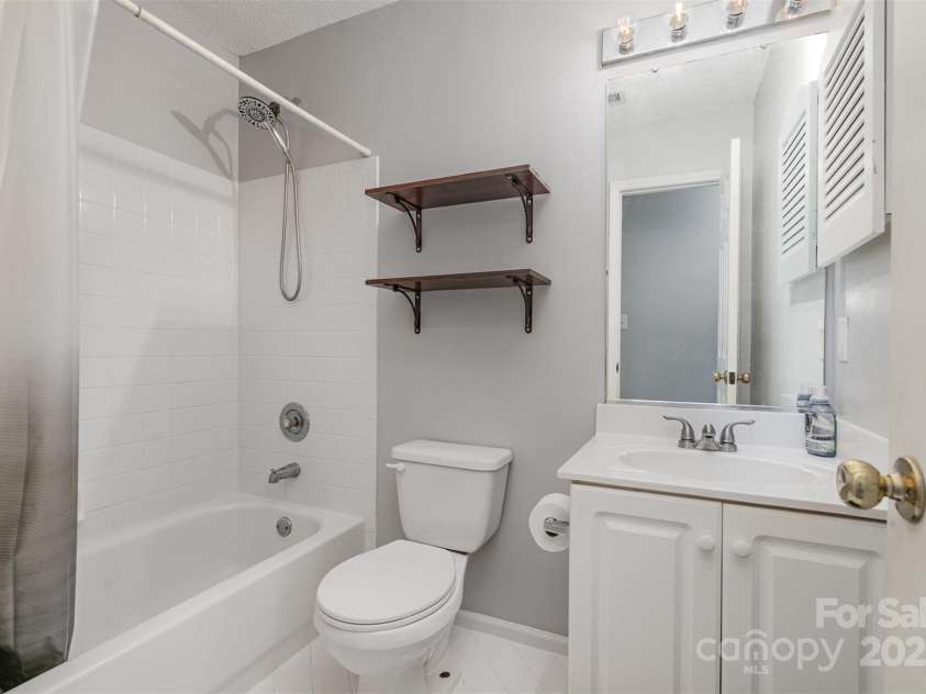 108 Shade Tree Circle, Fort Mill, SC 29715.  MLS# CAR4268600, YatesRealty ID 30080. 