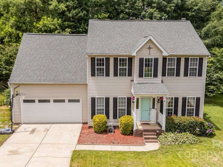 108 Shade Tree Circle, Fort Mill, SC 29715.  MLS# CAR4268600, YatesRealty ID 30080. 